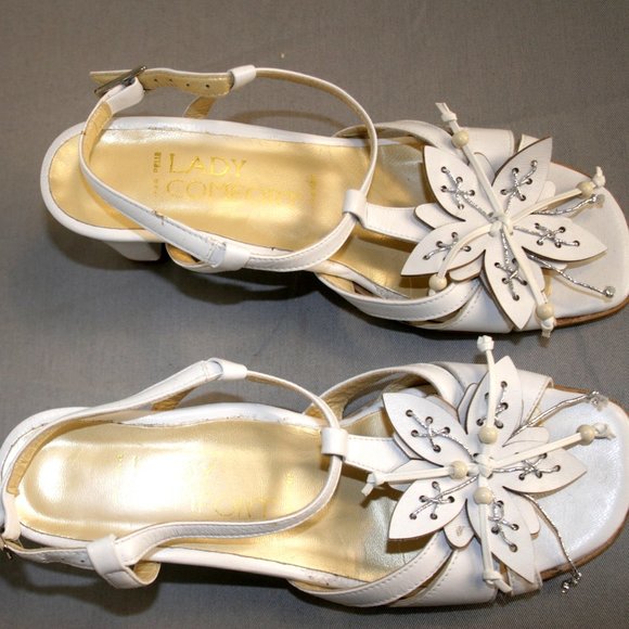 Lady Comfort T-Strap Leather Sandals - Picture 3 of 6